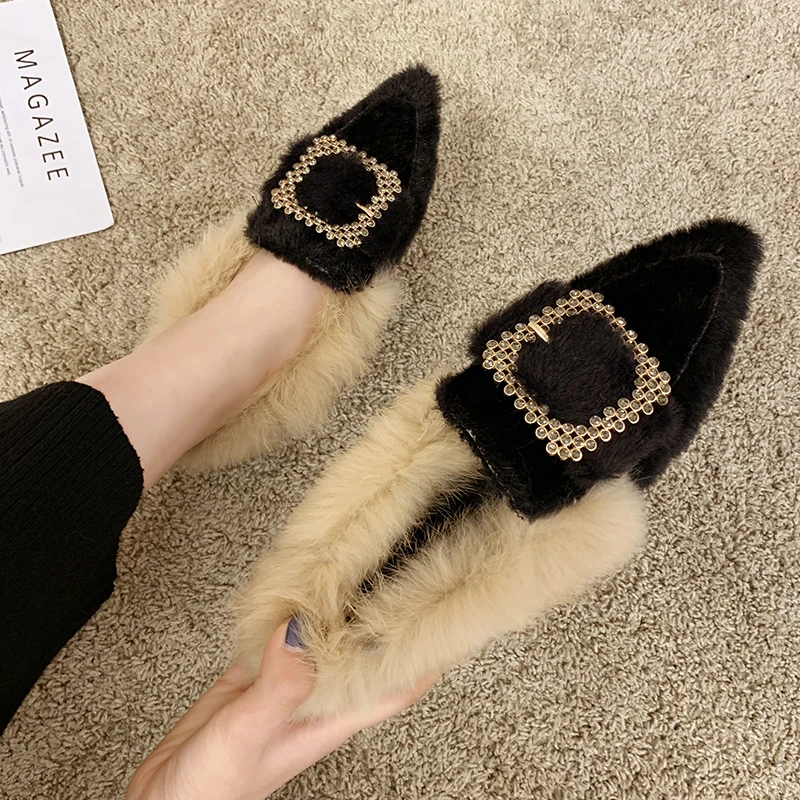 Женская обувь с мехом норки Мокасины острым носком и металлической квадратной