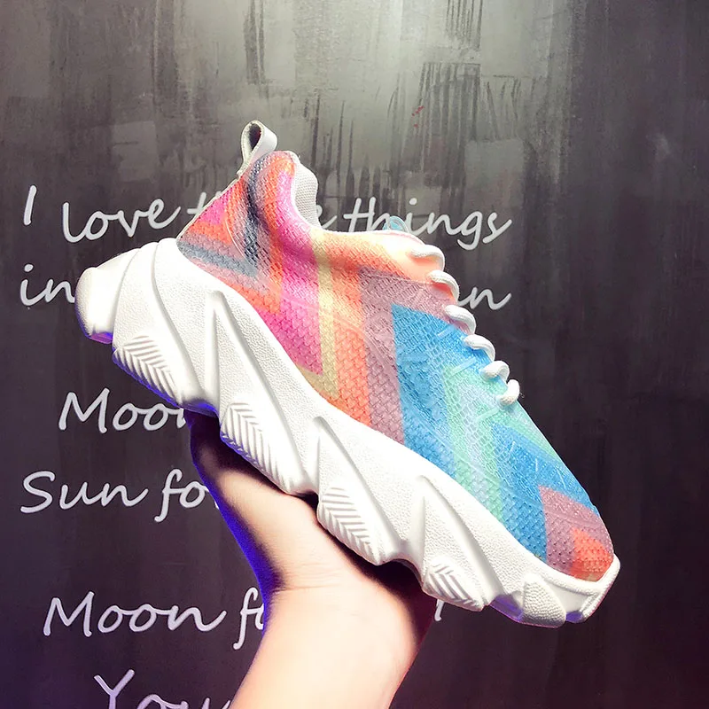 Женские кроссовки 2019 цветные летающие тканые с воздушной подушкой Студенческая