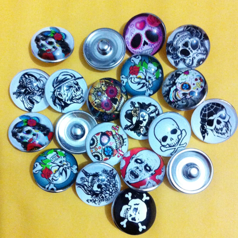 10 шт. каждой партии стеклянный купольный кабошон металлические черепа 18 мм