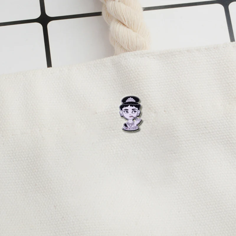 Нагрудный значок Одри в готическом популярном художественном стиле