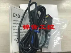 

FREE SHIPPING E3S-AD11 Photoelectric sensor diffused reflection sensor