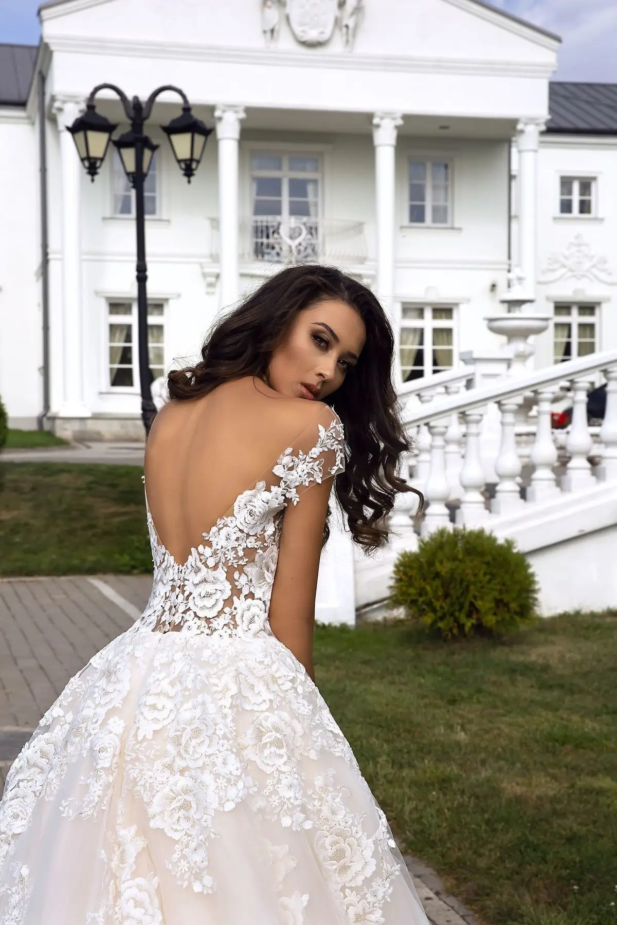 Vivian's Bridal Элегантное свадебное платье с цветочным принтом цвета шампанского А-силуэта сексуальное свадебное платье с открытой спиной с глубоким v-образным вырезом и открытыми плечами
