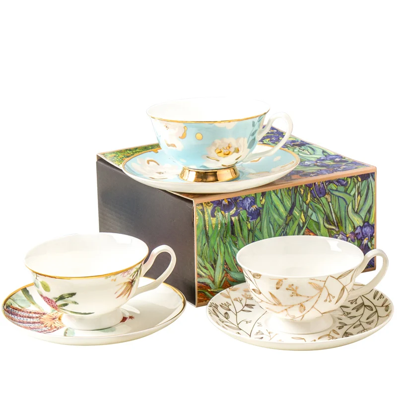 Золотой обод дизайн дешевые три цвета чайные чашки Наборы Керамические и с