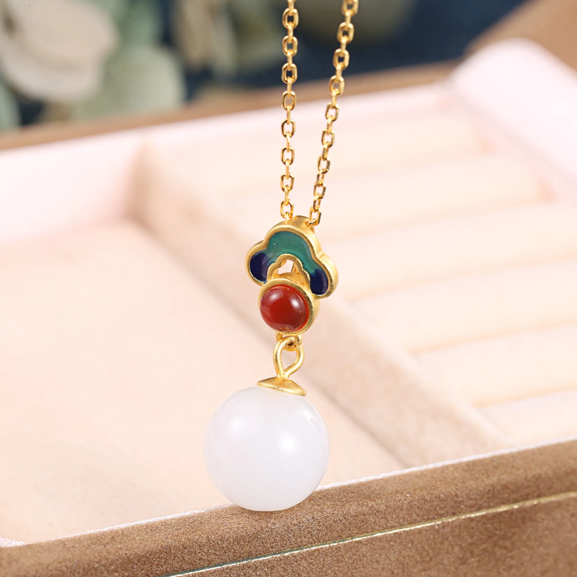 

SA SILVERAGE Retro National Wind Court Red and Tianyu Burned Blue Ball Pendant S925 Pure Silver Natural White Jade Necklace
