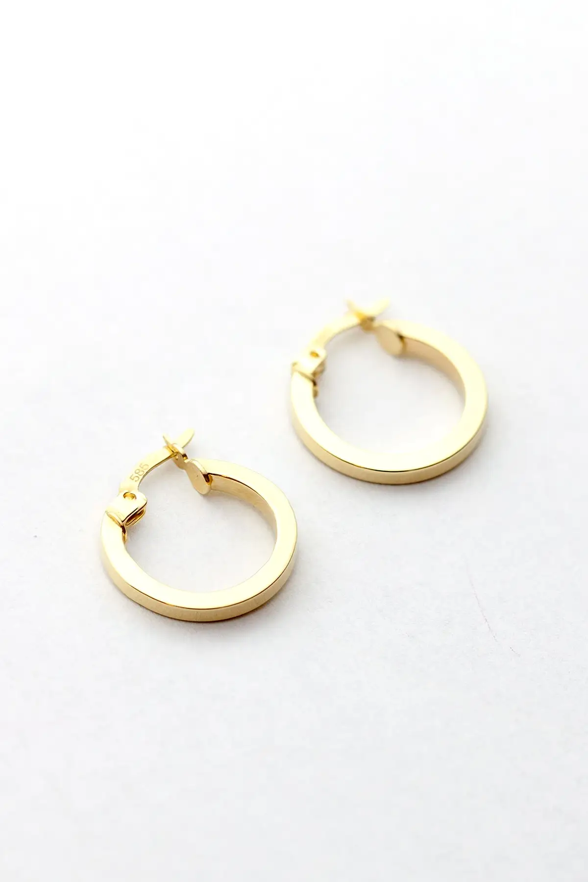 14 karat Gold Ring Earrings (16MM) For Women Extraordinary Jewelry | Clip