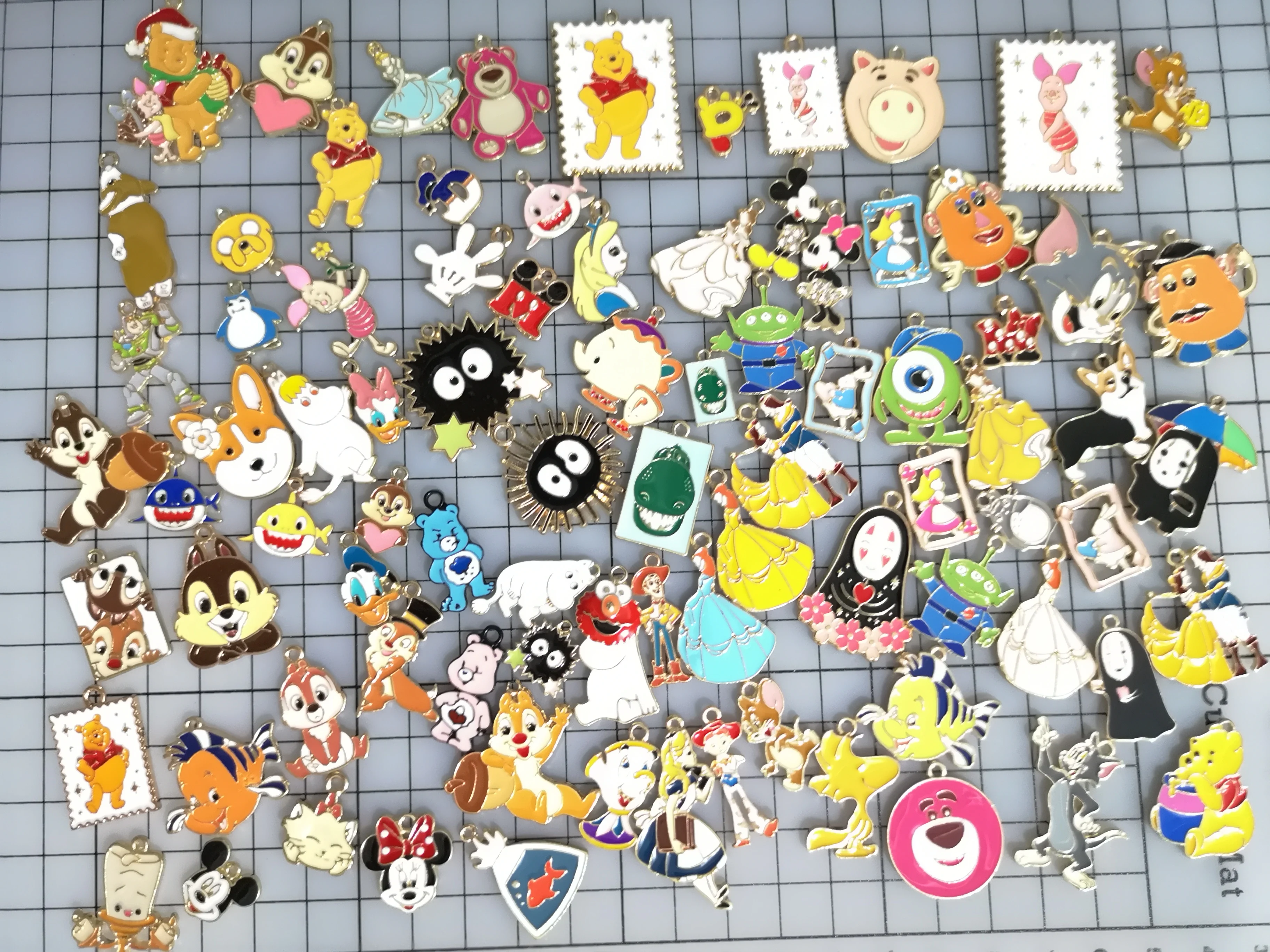 20 шт/50 шт/100 шт мультфильм аниме собаки медведи Алиса Микки Минни голова