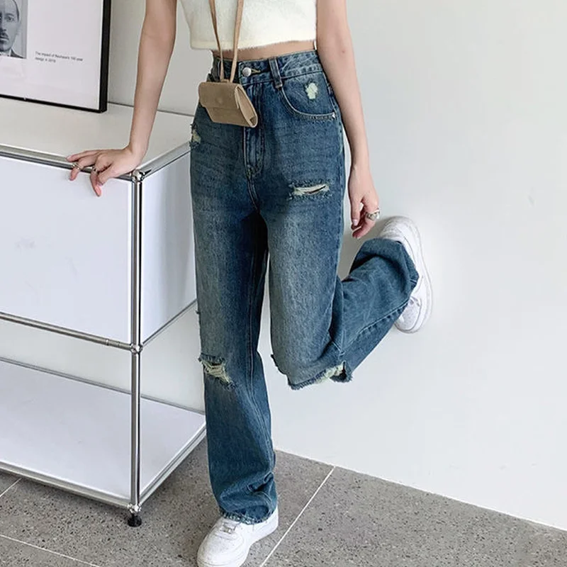

Women Ripped Jeans Holes Vintage Scratched Baggy Harajuku Chic Hipsters High Street Casual Fur-lined Streetwear Hot All-match