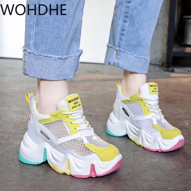 Женские весенние кроссовки на платформе и танкетке Новинка Дышащая сетчатая