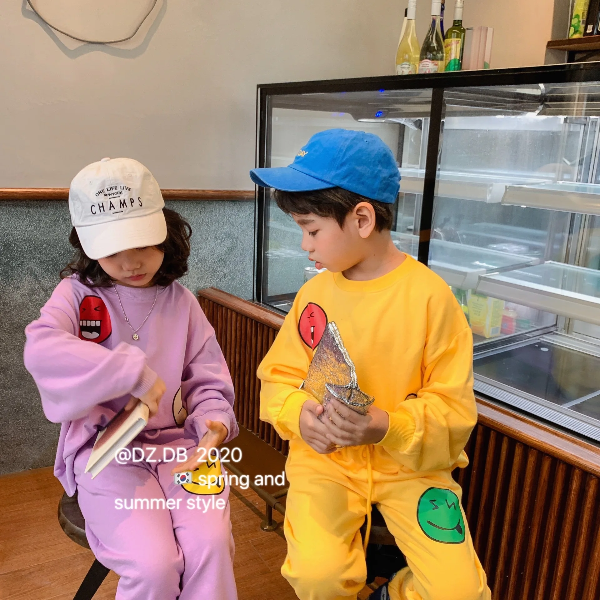 Детская одежда Новинка Весна 2020 Детский костюм Однотонный пуловер и брюки для