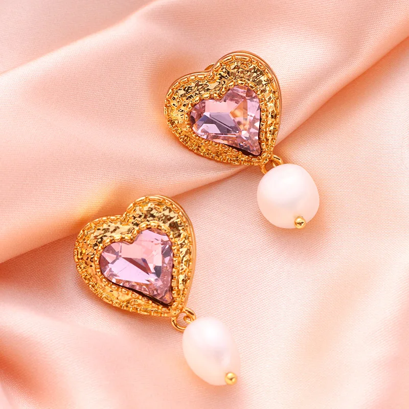 

European and American style gold-plated heart-shaped freshwater irregular vintage earrings women's jewelry