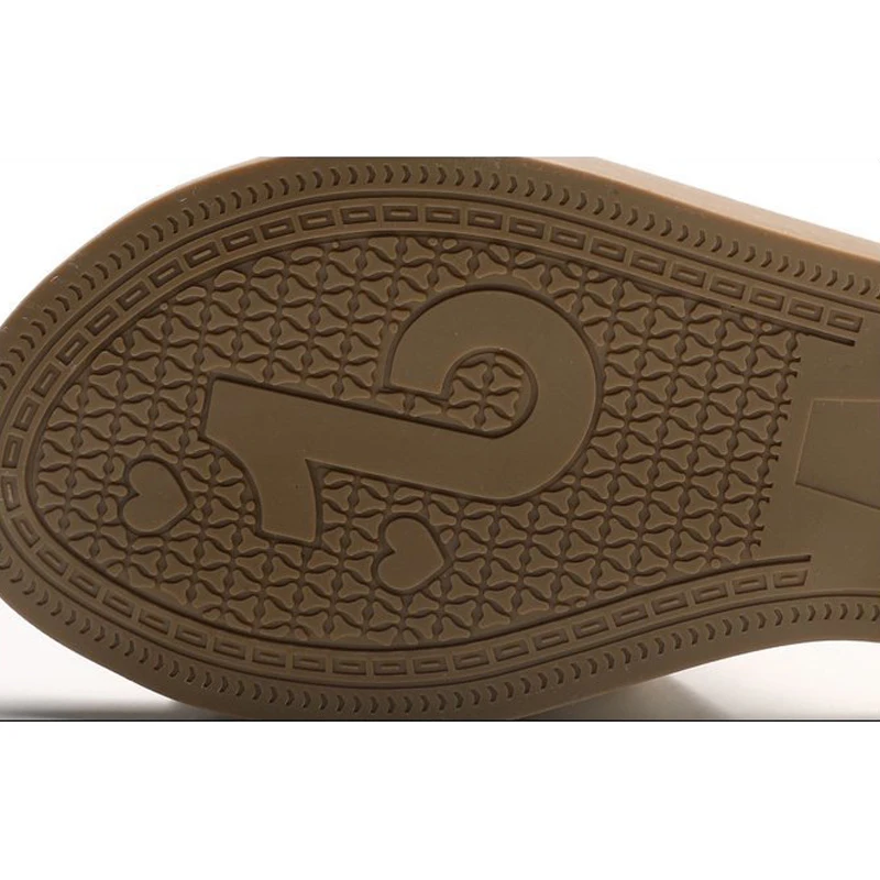 

Fashion Women's Sandals And Slippers Sandals And Slippers Flat Metal Buckles Outer Wear All-Match Slippers Non-Slip Beach Shoes