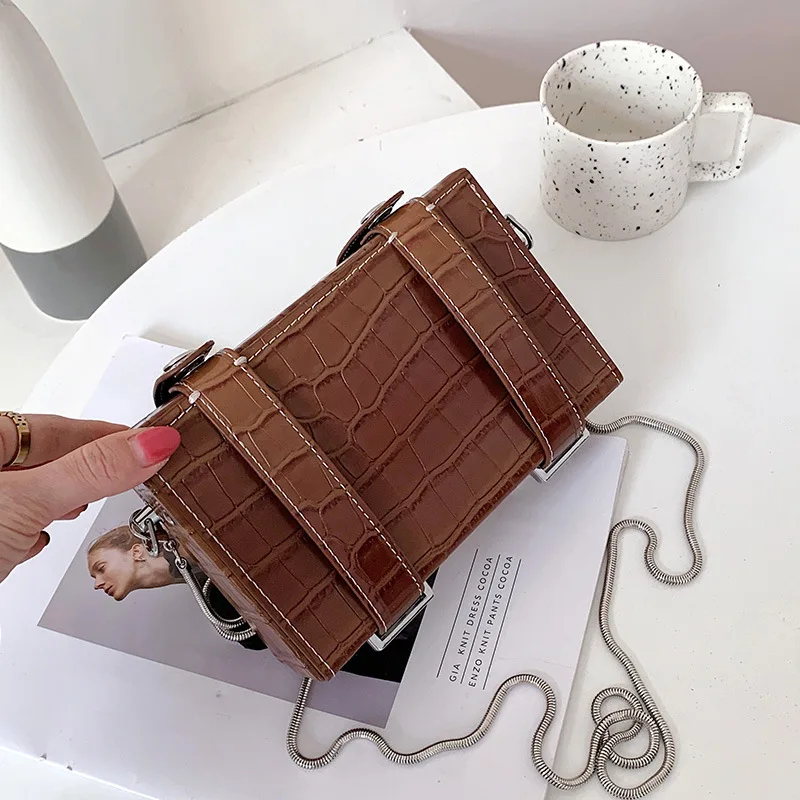 Роскошная женская маленькая сумка через плечо с цепочкой Брендовые женские