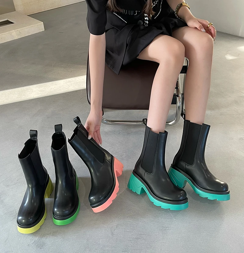 

2021 autumn women's boots fashion round head waterproof platform color matching non-slip bottom Chelsea high-heeled low boots