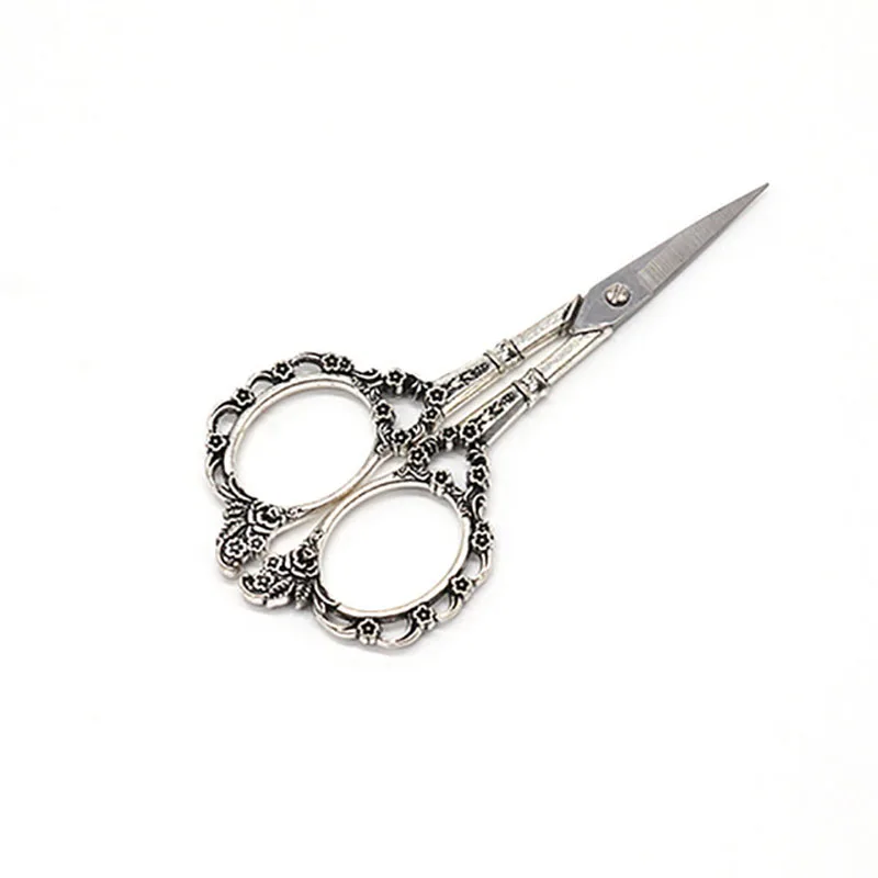 

1Pcs 11cm Stainless Steel Craft Vintage Scissors Floral Sewing embroidery scissors Short Cutter Durable Tailor Scissors Fabric