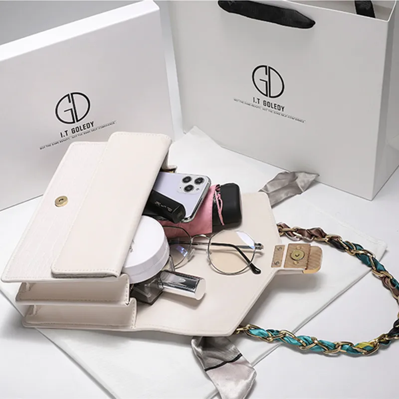 

2021 New Fashion Luxury Designer Ladies High-quality Leather Ribbon Chain Flap Bag All-match Crossbody Shoulder Bag Sac Luxe Fem