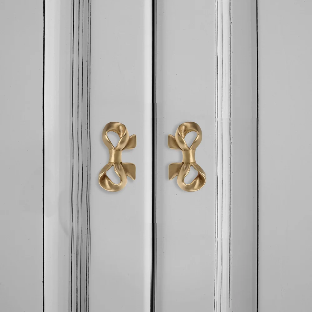 

1pc Cabinet Door Knob Delicate Bowknot Shaped Handle for Decor (Golden)