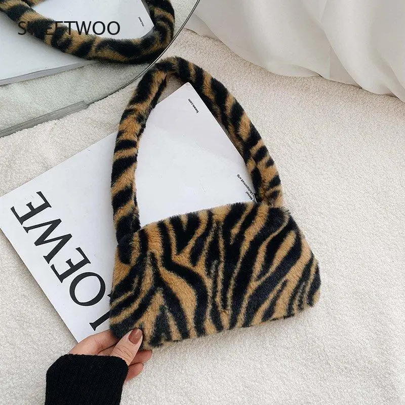 

Зимняя Ретро сумка на одно плечо с принтом зебры, плюшевая Осенняя Сумочка, мягкая теплая меховая сумка, женская сумка