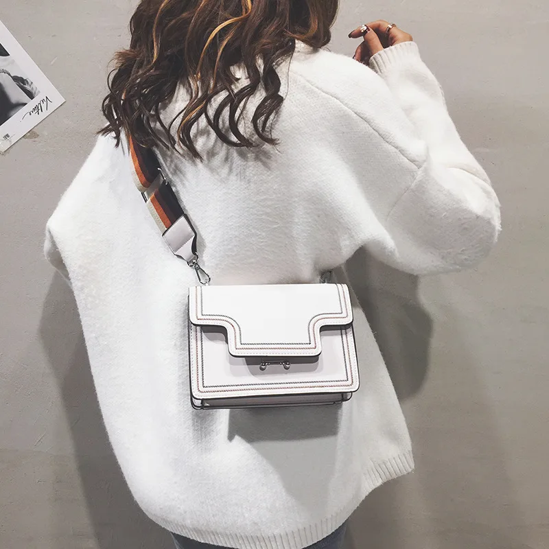 Маленькая квадратная сумка в стиле ретро широкий плечевой ремень