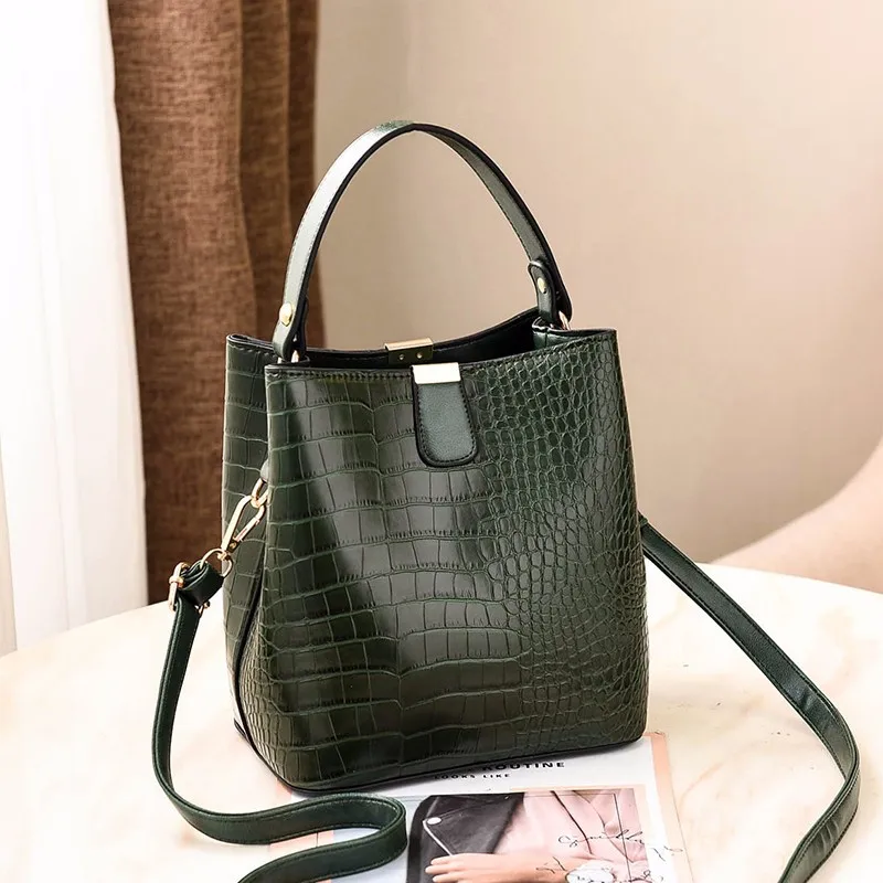 retro alligator bucket bags women crocodile pattern handbag capacity casual crocodile shoulder messenger bags ladies pu purse free global shipping
