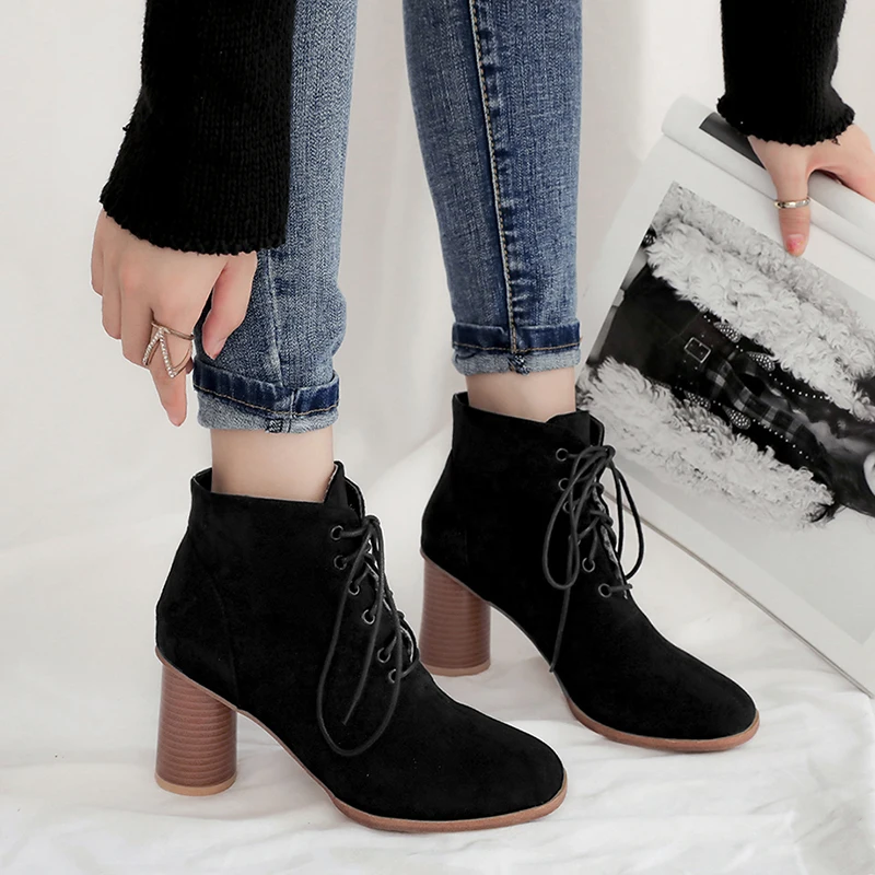 Женские ботинки высокого качества Модные женские черные мотоциклетные с круглым