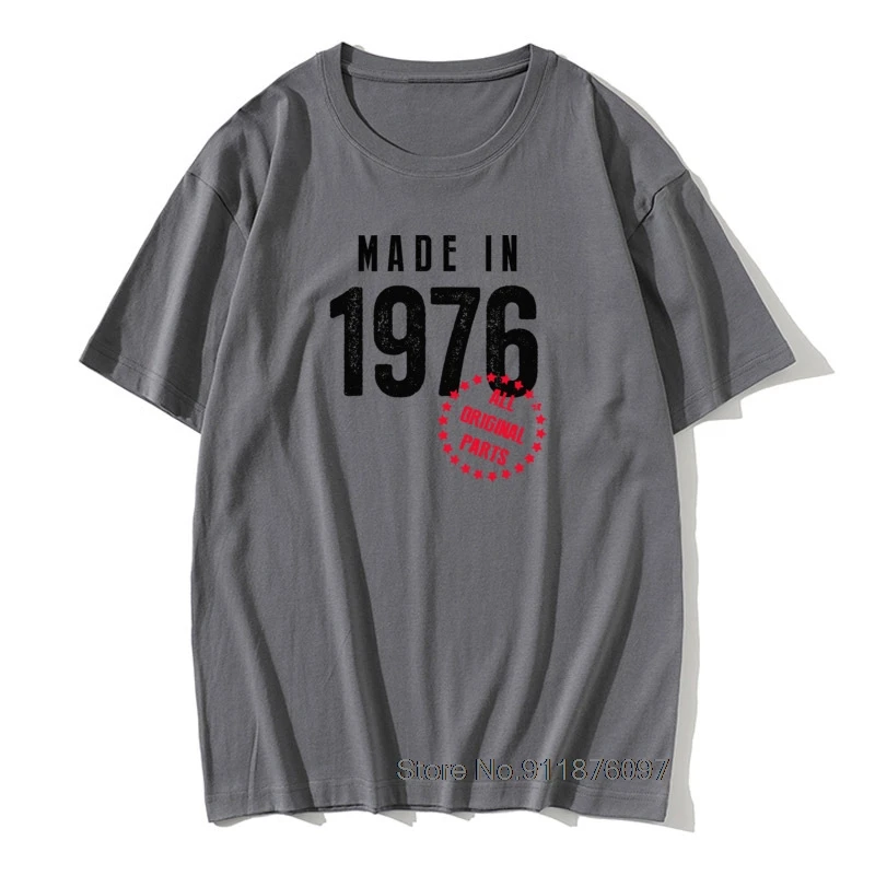 

Футболка с круглым вырезом, 45 дней рождения, 1976