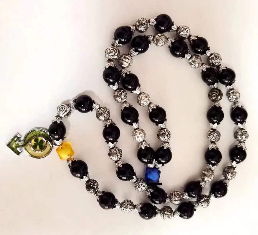 

magic shamrock Pendant Real cool summer four leaf clover design Black Glass Bead Strand Ornaments Fashion Jewelry