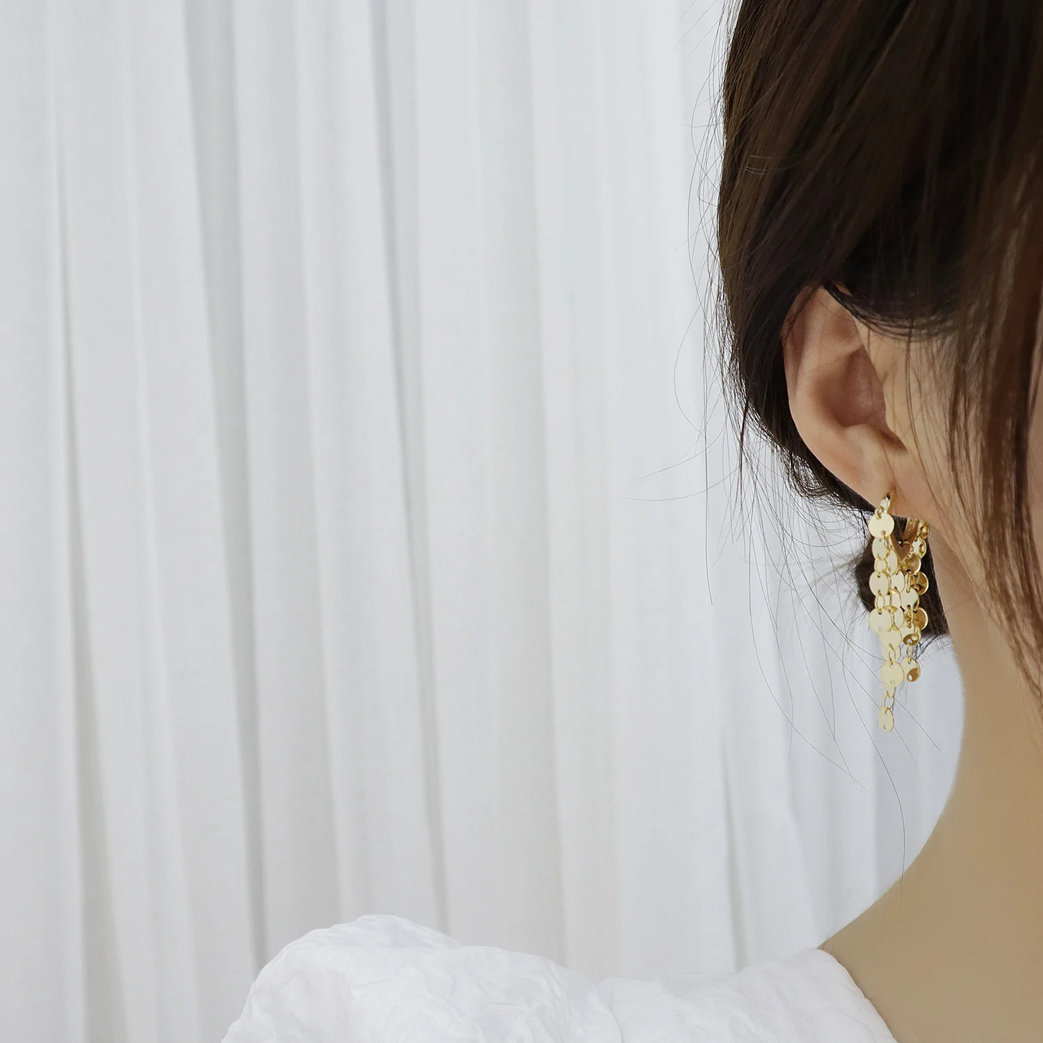

New Design Fashion Korea Jewelery Small Metal Round Pieces Long Elegant Earrings for Woman Holiday Party Daily Exquisite Earring