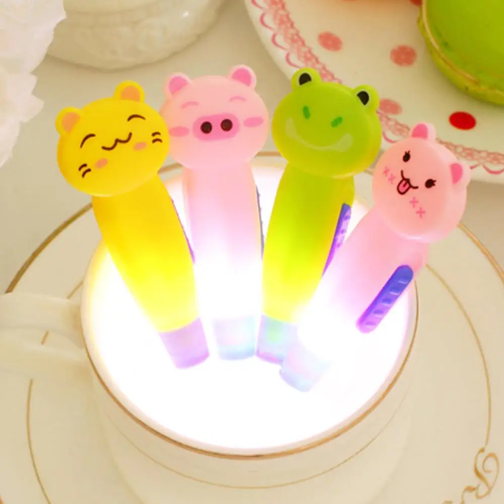 Ушная ложка для очистки с светодиодный подсветкой милый мультяшный животное