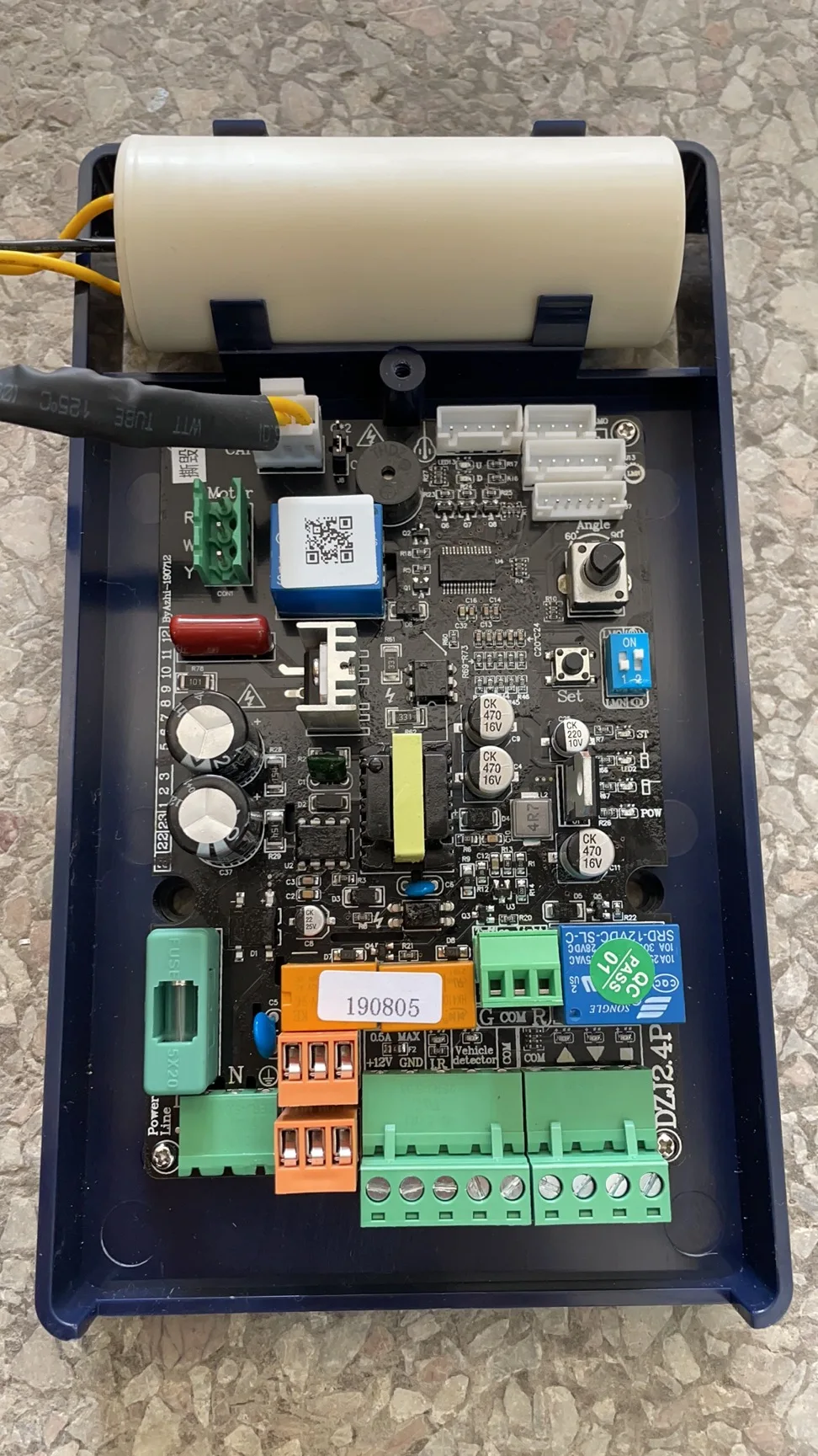 KinJoin Индонезия Лидер продаж автоматические барьеры для ворот ручное