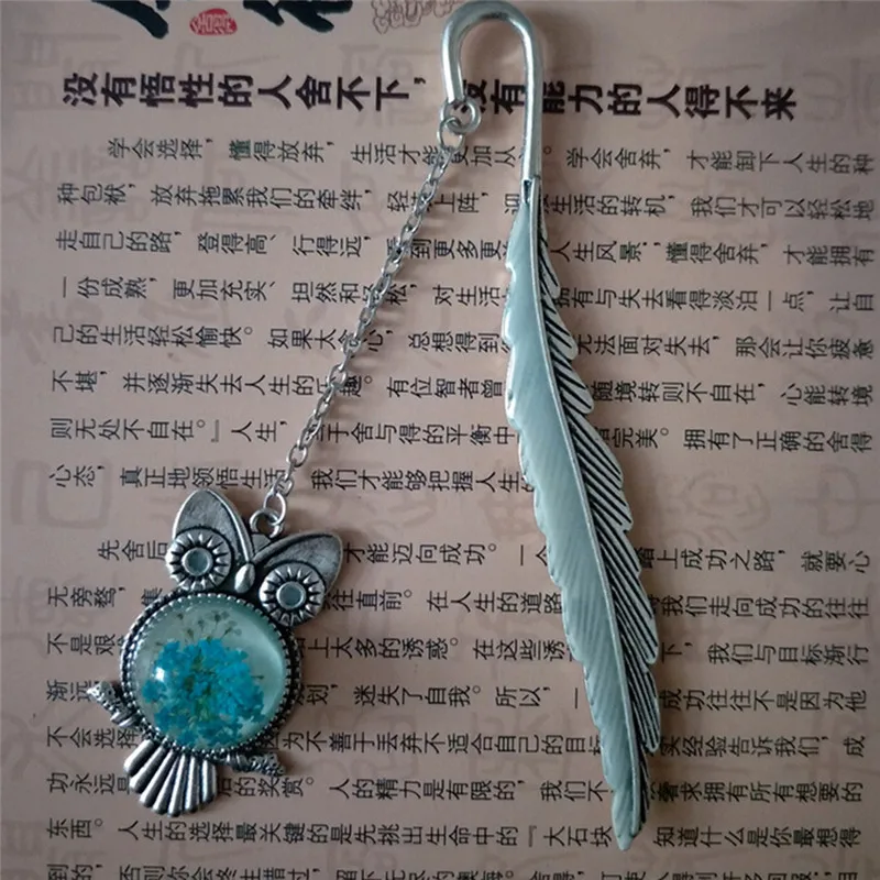 

1pc Luminous Glow In The Dark Silver Copper Feather Shape Owl Bookmarks Creative Gift For Friends Cute School Supplies