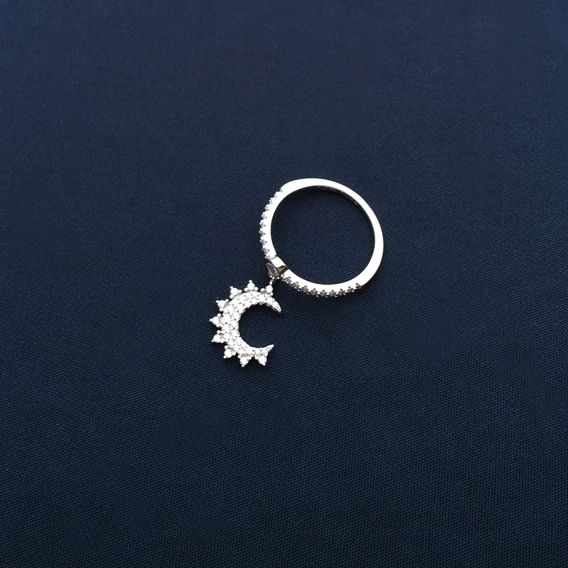 s925 sterling silver September new diamond moon pendant natural pearl star moon cross ring female light luxury banquet
s925 sterling silver September new diamond moon pendant natural pearl star moon cross ring female light luxury banquet