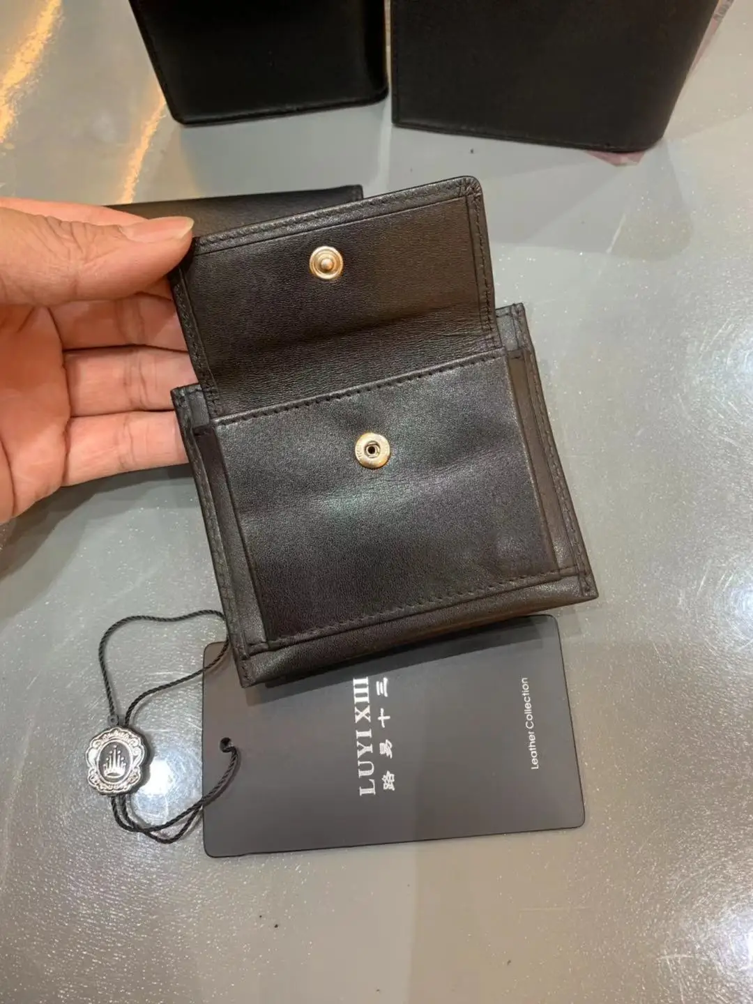 

Luxury brand men's leather small card bag classic series multi-card position fashion casual light leather business card bag