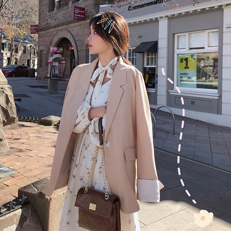 Женский осенний комплект из двух предметов Mishow блейзер с отложным воротником и