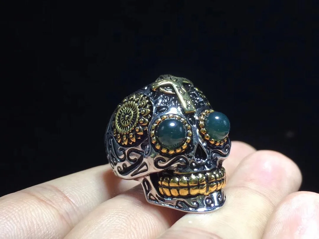 Подлинное кольцо синего янтаря мужское с черепом и изменяемым размером