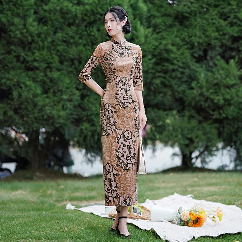 

Традиционное женское платье Ципао с рукавом до локтя, винтажное Восточное длинное велюровое платье в китайском стиле, официальное платье б...