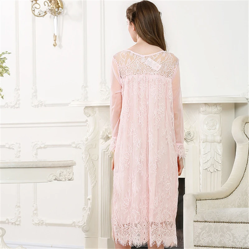 Женская ночная рубашка романтическая кружевная с длинным рукавом сладкая