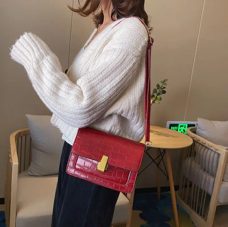 Для женщин сумки на плечо в стиле ретро из искусственной кожи маленькие