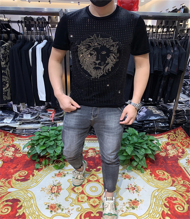 Футболка мужская облегающая с коротким рукавом 100% хлопок рисунком льва стразы