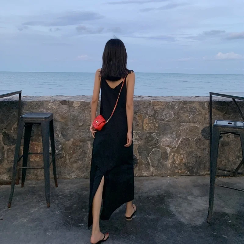 Женское платье макси свободного кроя плиссированное сексуальное на бретельках с