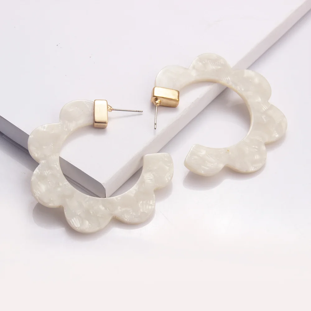 Женские акриловые серьги обручи Za цветные большие геометрические с лепестками