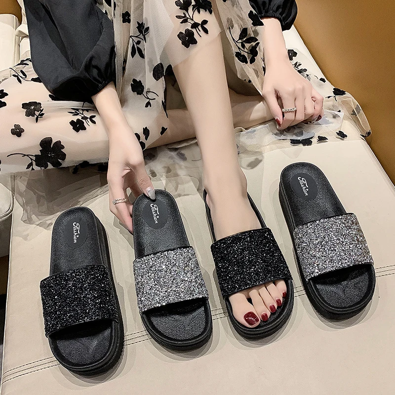 

Shoes Glitter Slides House Slippers Platform Med Slipers Women Fashion Jelly Soft Summer 2021 Luxury Flat Rubber PU Crystal