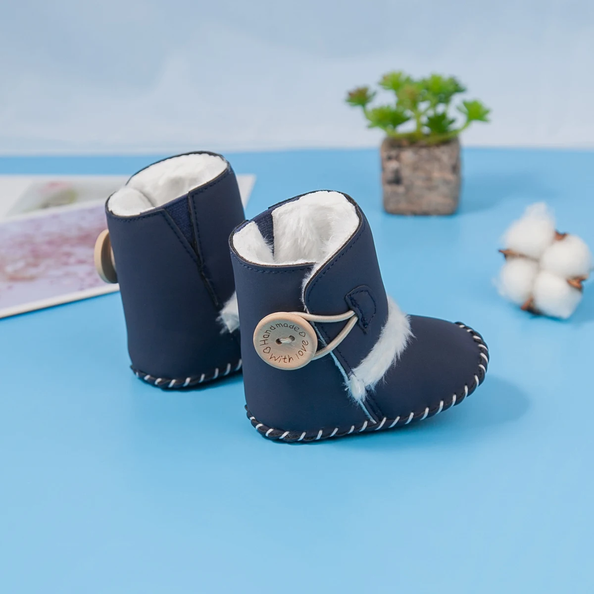 Детские зимние ботинки на пуговицах теплая обувь Нескользящие плюшевые