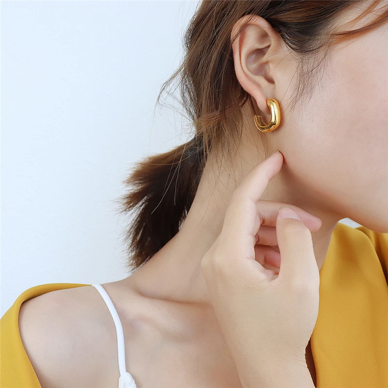

Vintage Large C Shape Stud Earrings For Women Girls Trendy Cool Gold Color Stainless Steel Men Earcuff Hip Hop Jewelry 2021