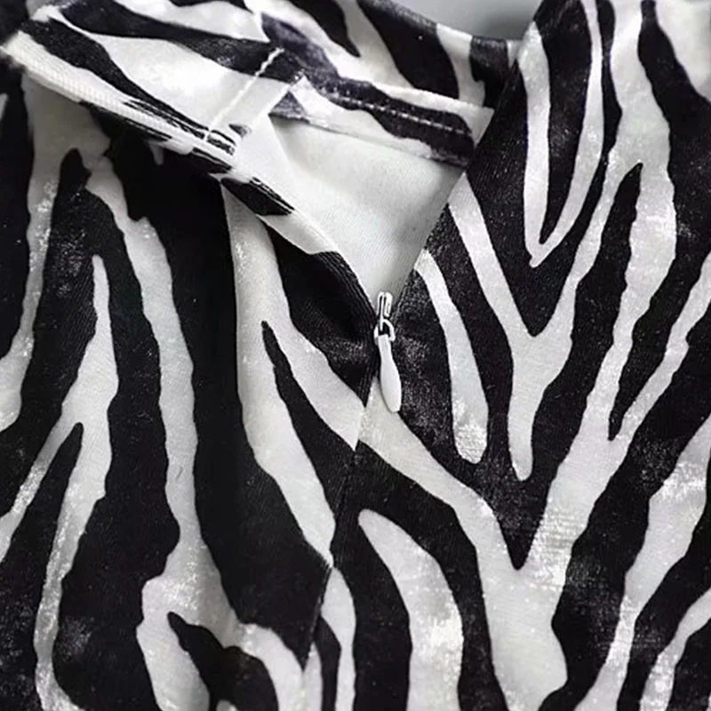 Женская мини-юбка с принтом зебры