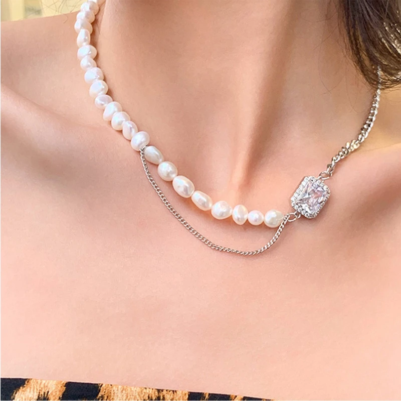 

U-Magical Vintage Imitation Pearl Beaded Chunky Chain Chokers Necklace for Women Shining Rhinestone Metallic Necklace Jewelry