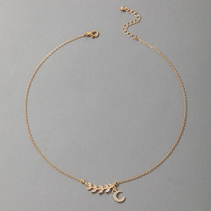 

HuaTang Bohemian Butterfly Pendant Necklace for Women Girls Colorful Crystal Stone Clavicle Chain Charmings Jewelry Accessories