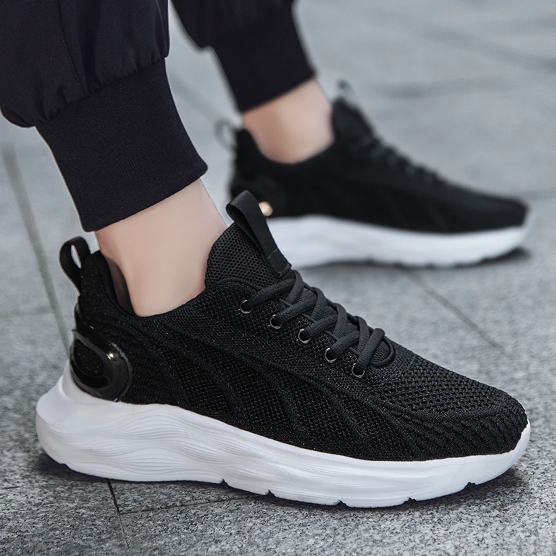 

Кроссовки мужские сетчатые дышащие, повседневные легкие удобные, для бега и тренировок, плоская подошва, модные, черные, на лето-осень