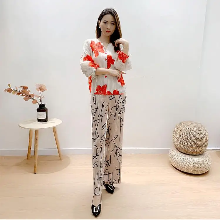 

Miyake Pleated Printed Straight Pants Autumn Thin Casual Pants Fashion Loose Large Size Thin Wide Leg Pants Women