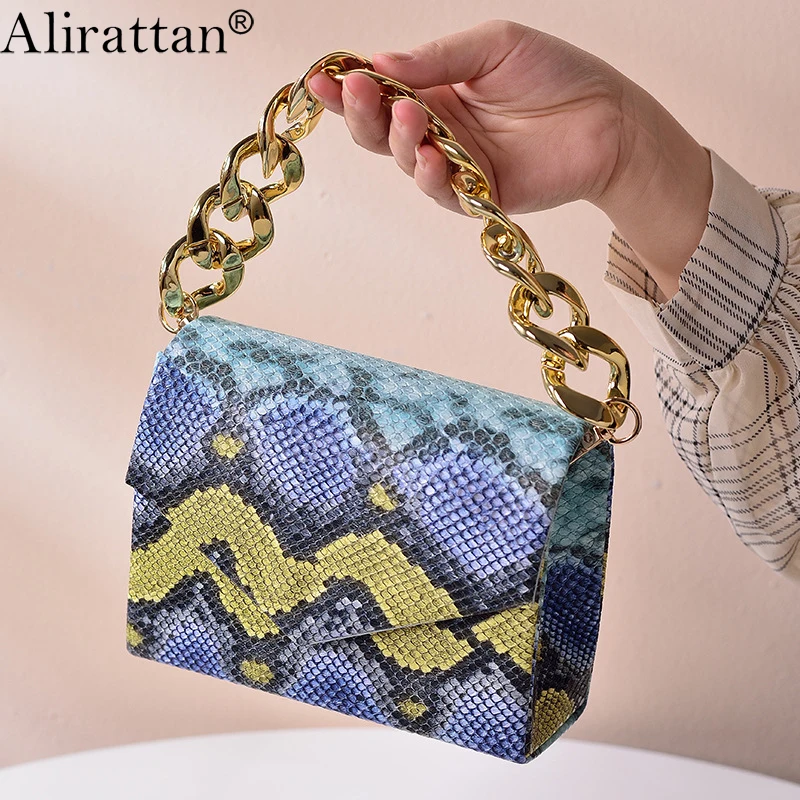 

Alirattan New PU Leather Evening Bag For Women 2022 Fashion Design Lady Luxury Chain Shoulder Crossbody Bag Party Clutch