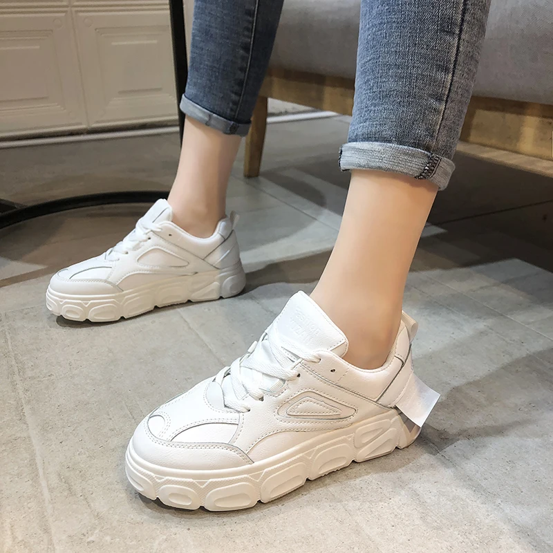 Женские кроссовки на плоской подошве из ПУ кожи шнуровке | Обувь